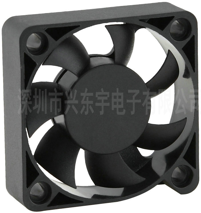 舞臺燈光散熱風(fēng)扇http://www.kqw365.com/products-detail.asp?cpid=121